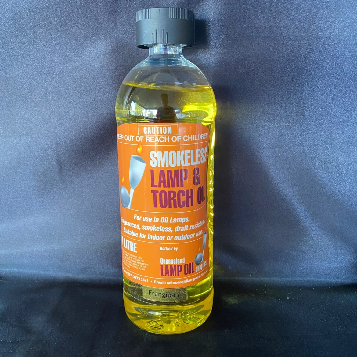 Lightly Fragranced & Coloured Smokeless Lamp Oil 3 sizes available