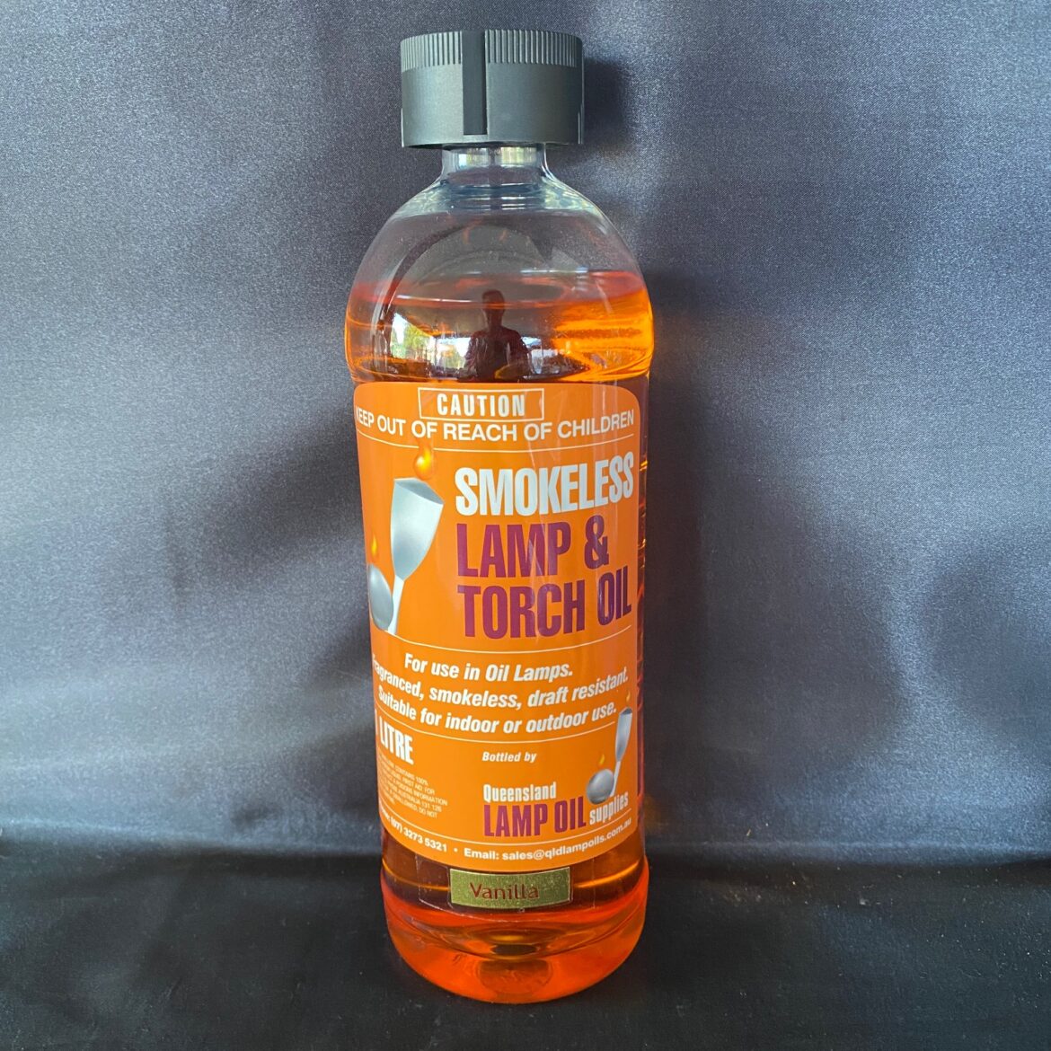 Lightly Fragranced & Coloured Smokeless Lamp Oil 3 sizes available