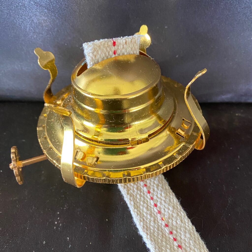 Oil Lamp Burner 33 30mm thread diameter with removable collar. QLD